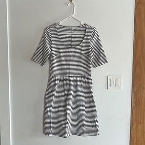 White Black Stripe Dress Sz Small Old Navy Casual Dress